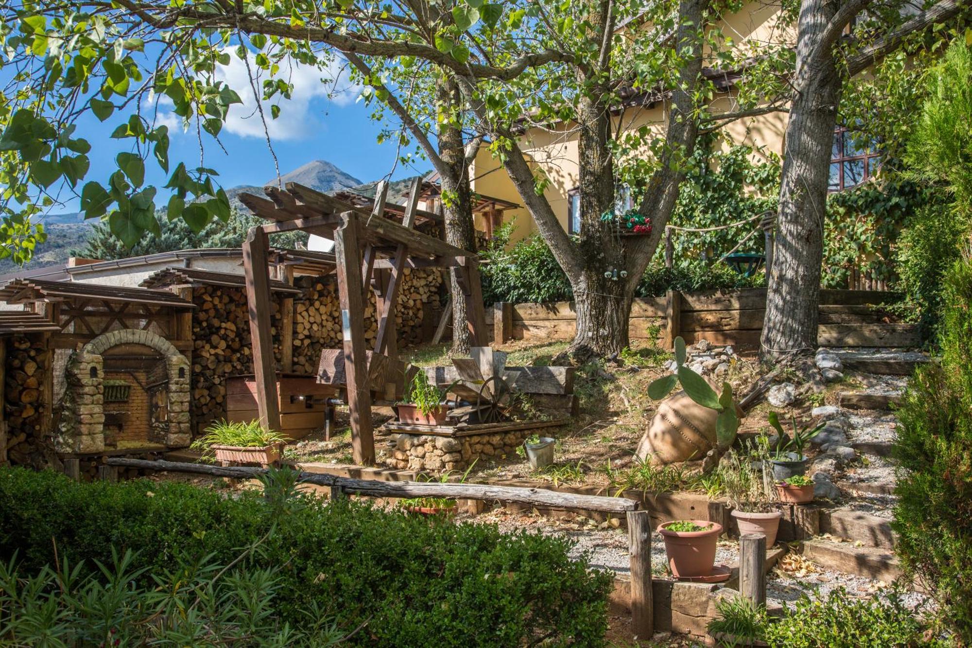 Agriturismo La Locanda Del Parco 莫拉诺卡拉布罗 外观 照片